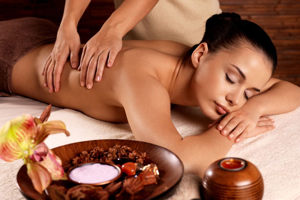 Aromatic Oil Massage